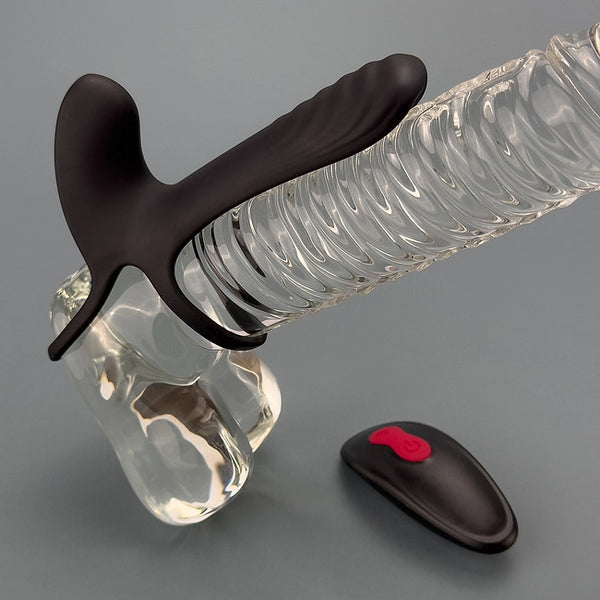 Magnum Vibrating penis sleeve